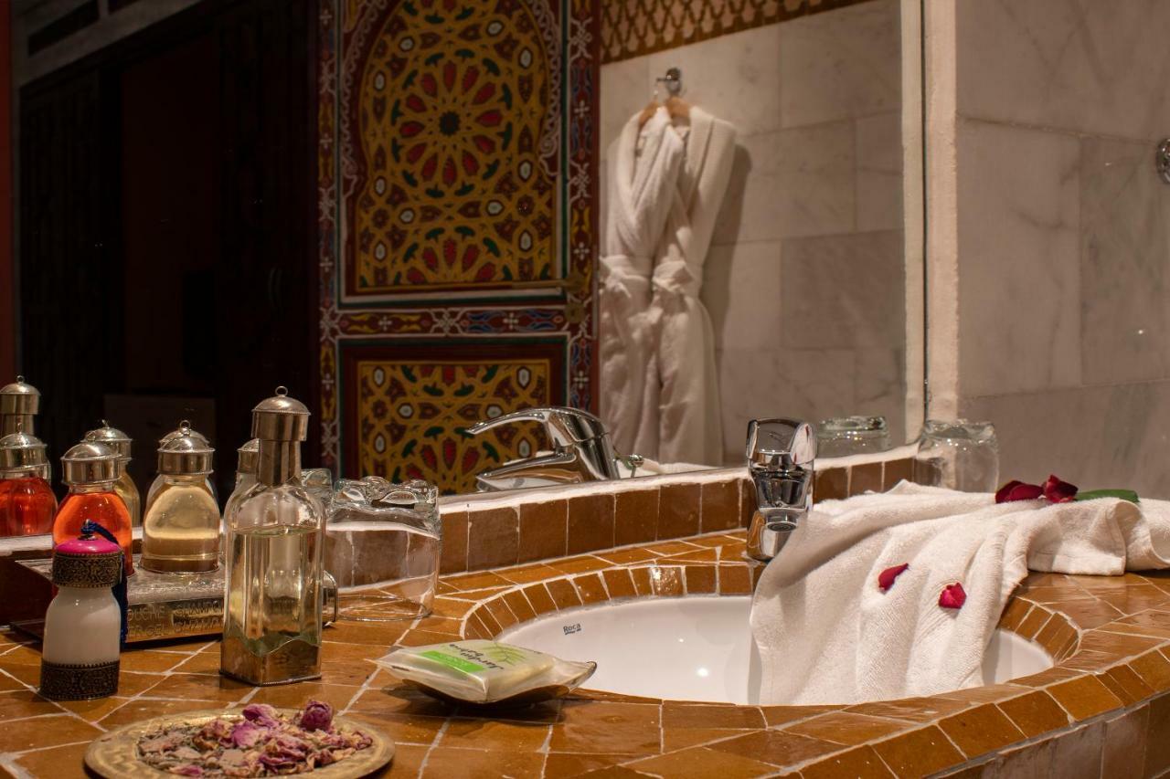 Riad Dar Merzouga Hammam & Jacuzzi Marrakesh Exteriör bild