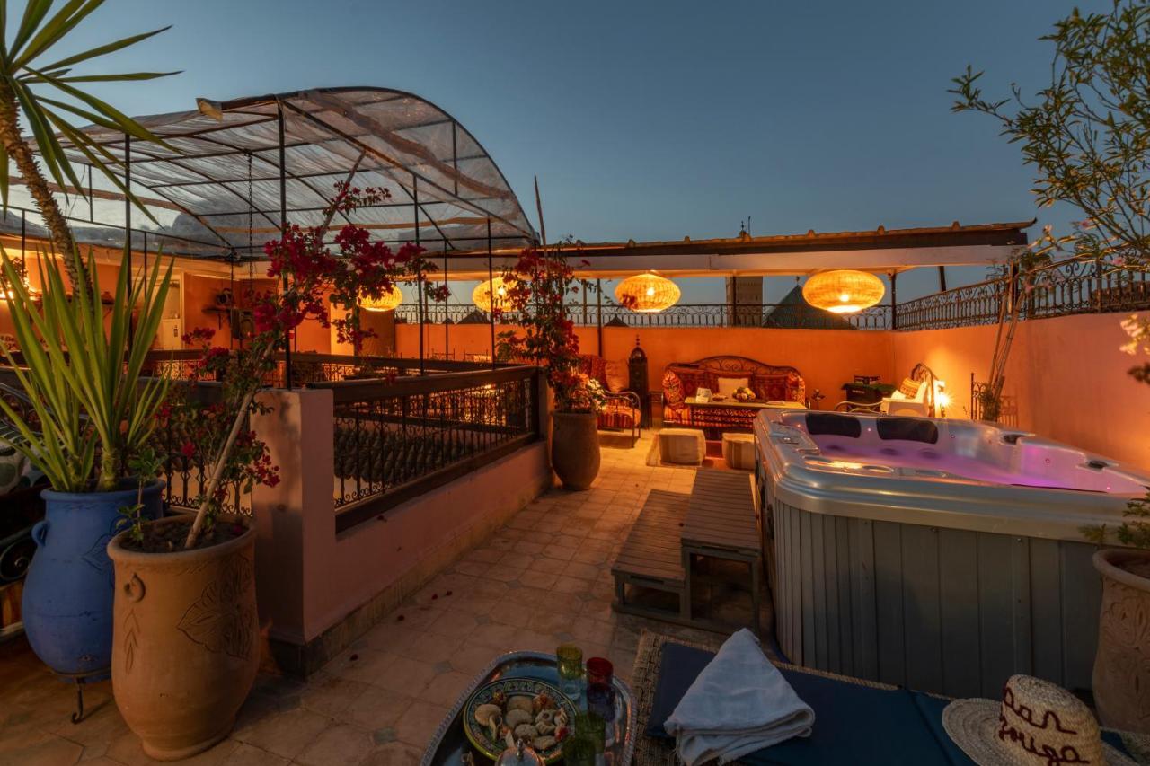 Riad Dar Merzouga Hammam & Jacuzzi Marrakesh Exteriör bild